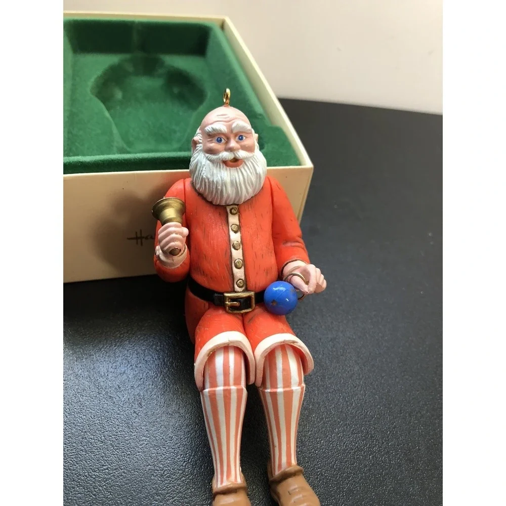 Vintage Hallmark Old-Fashioned Santa‎ Ornament w/ Box
